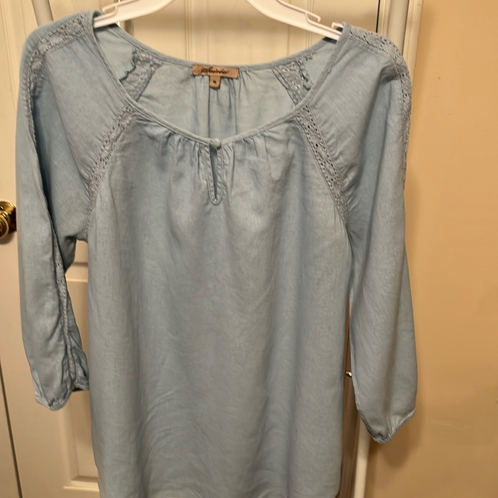 Soirée Lightweight top with 3/4 sleeves 55%Linen 45%Rayon Size Medium